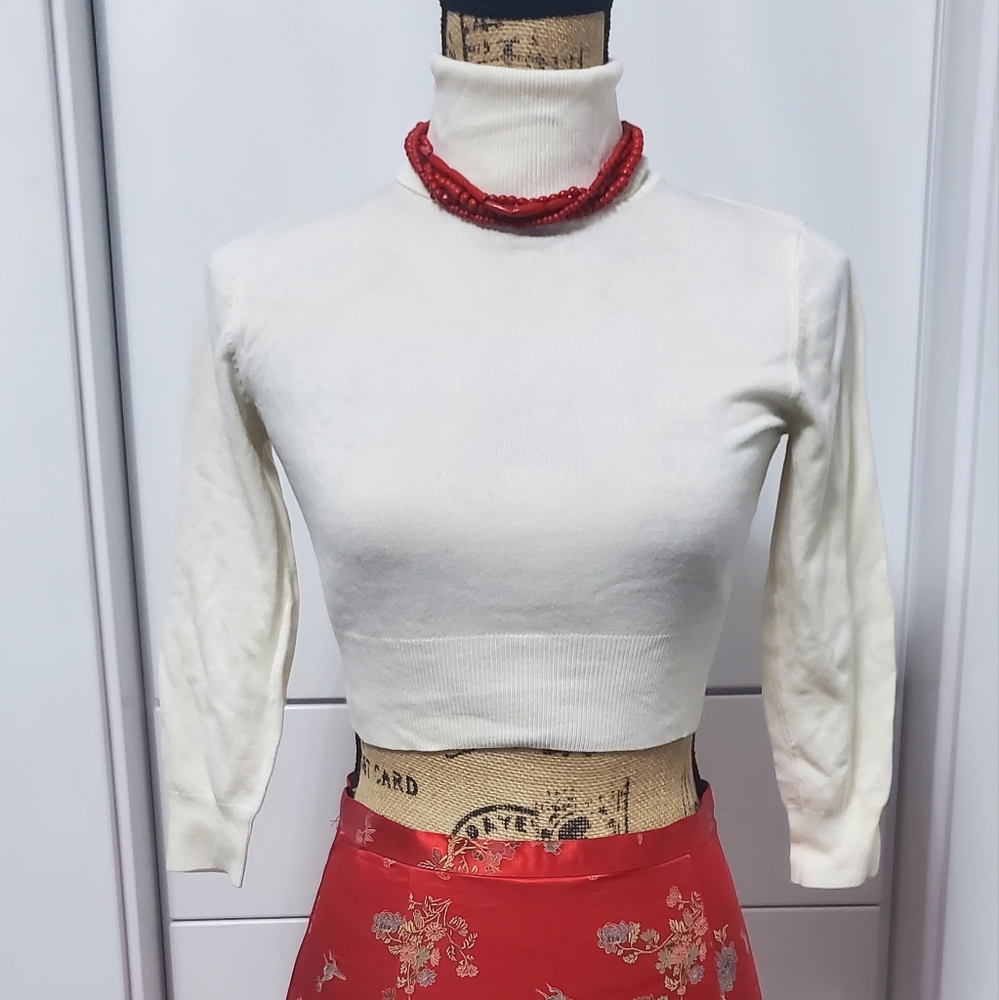 Forever 21 Cropped Cream Turtle Neck